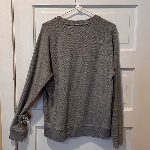 Faherty Men’s Pullover - Picture 4 of 5